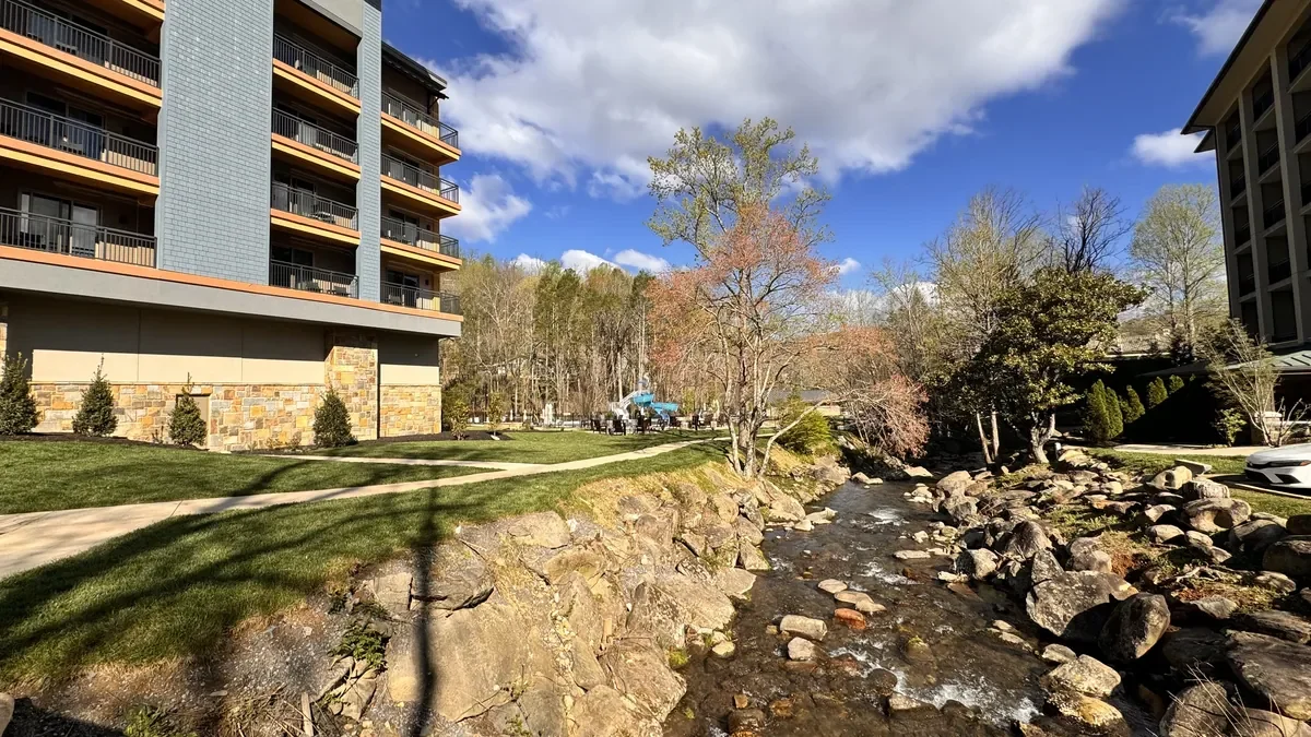 8 Best Hotels In Gatlinburg TN For A Family