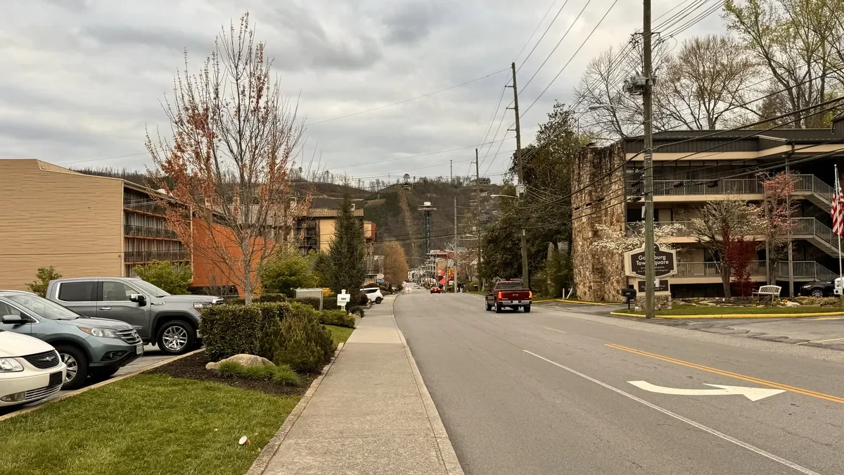 Historic Nature Trail from near Embassy Suites, looking towards the Parkway.