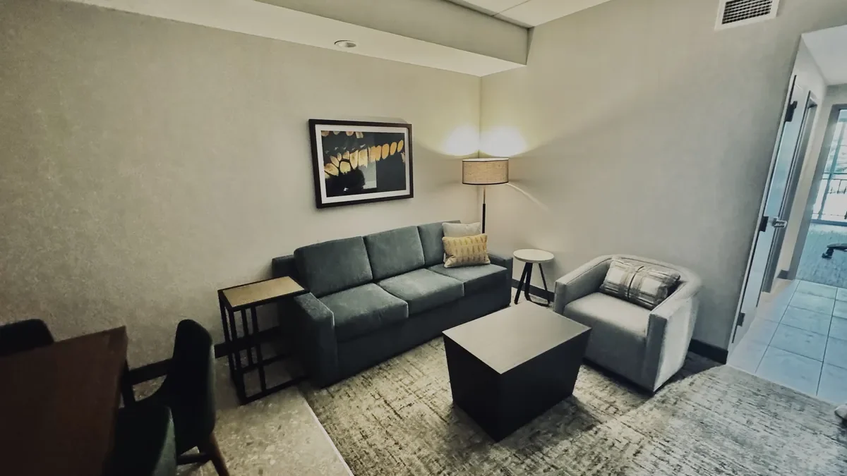 deluxe queen room living room Embassy Suites Gatlinburg