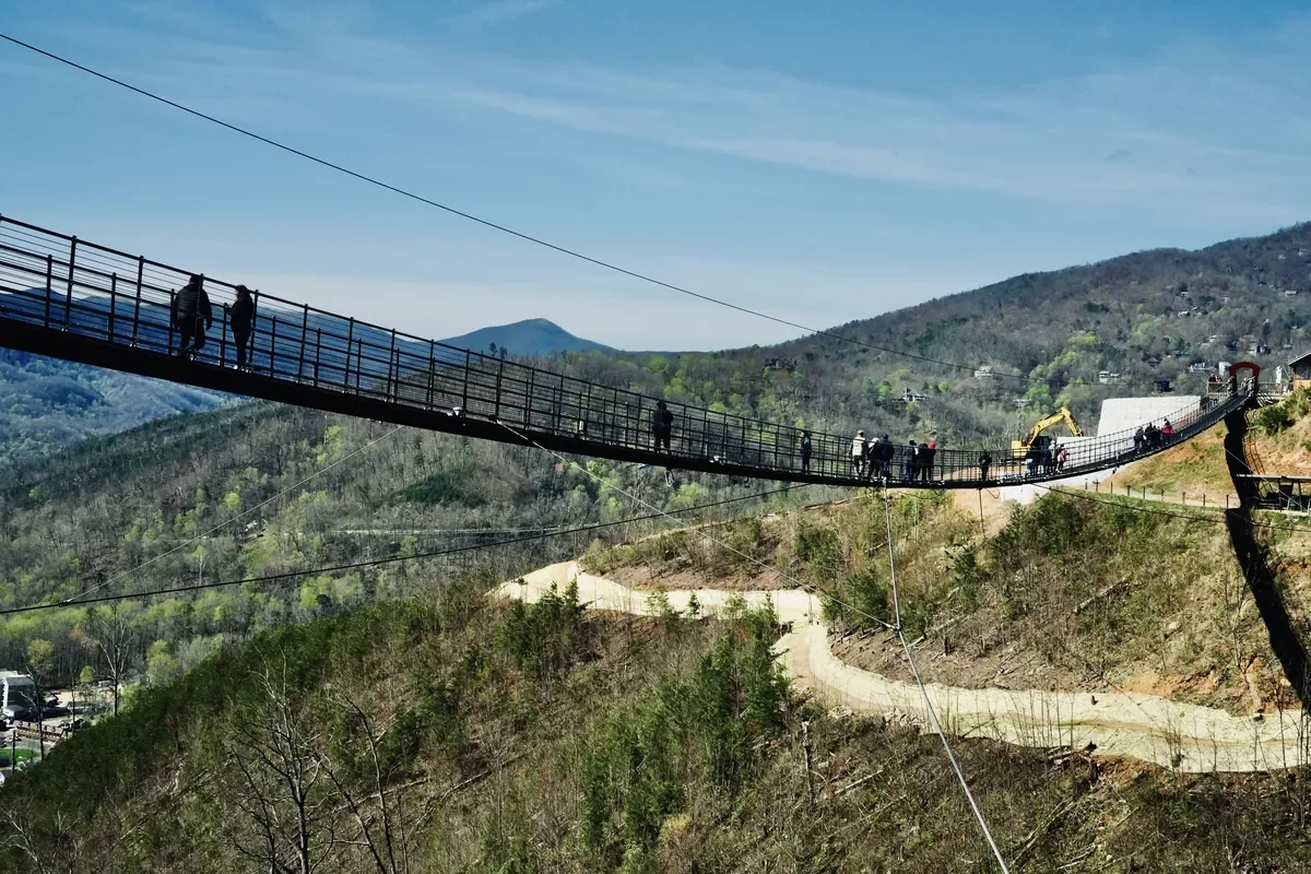 close up side view of the skybridge at skypark gatlinburg