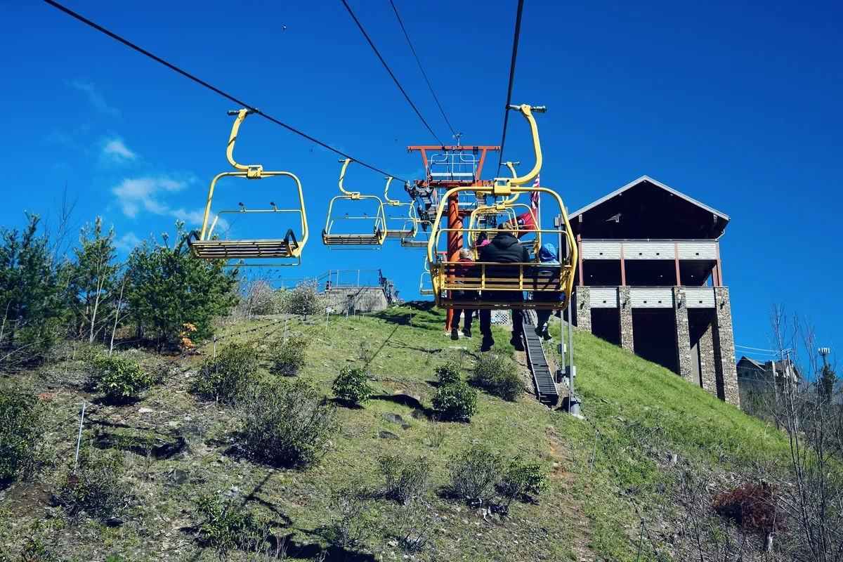 view near the top going up the ski lift at skypark gatlinburg