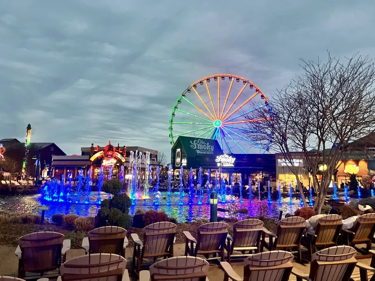 Gatlinburg Vs Pigeon Forge: Picking A Vacation Destination 11 the island in pigeon forge<br/>