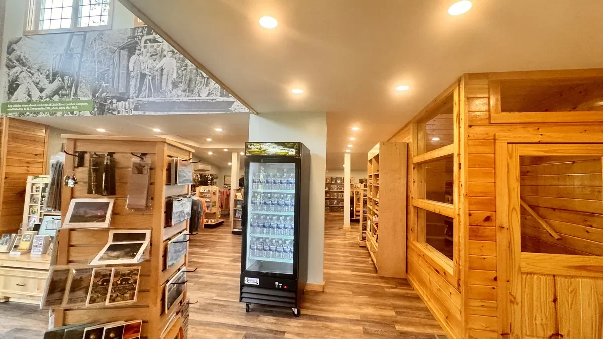 Great Smokies Welcome Center in Townsend