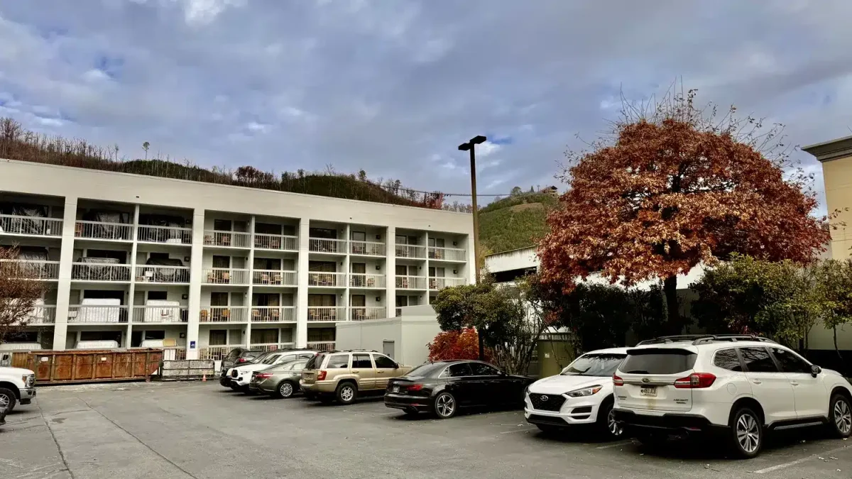 parking lot at the Hampton Inn Gatlinburg<br/>