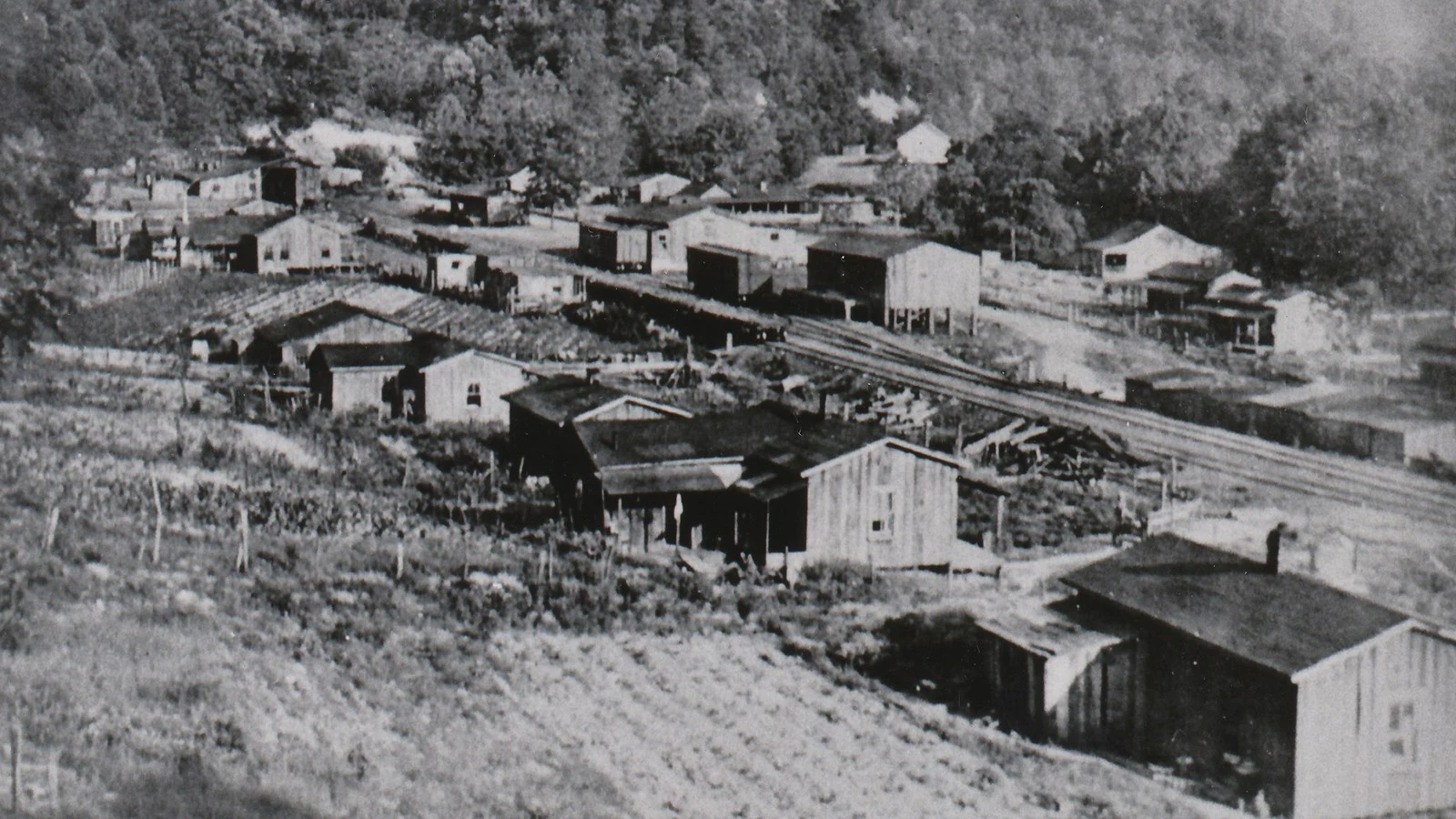 Black-and-white view of the former town of Elkmont around 1912