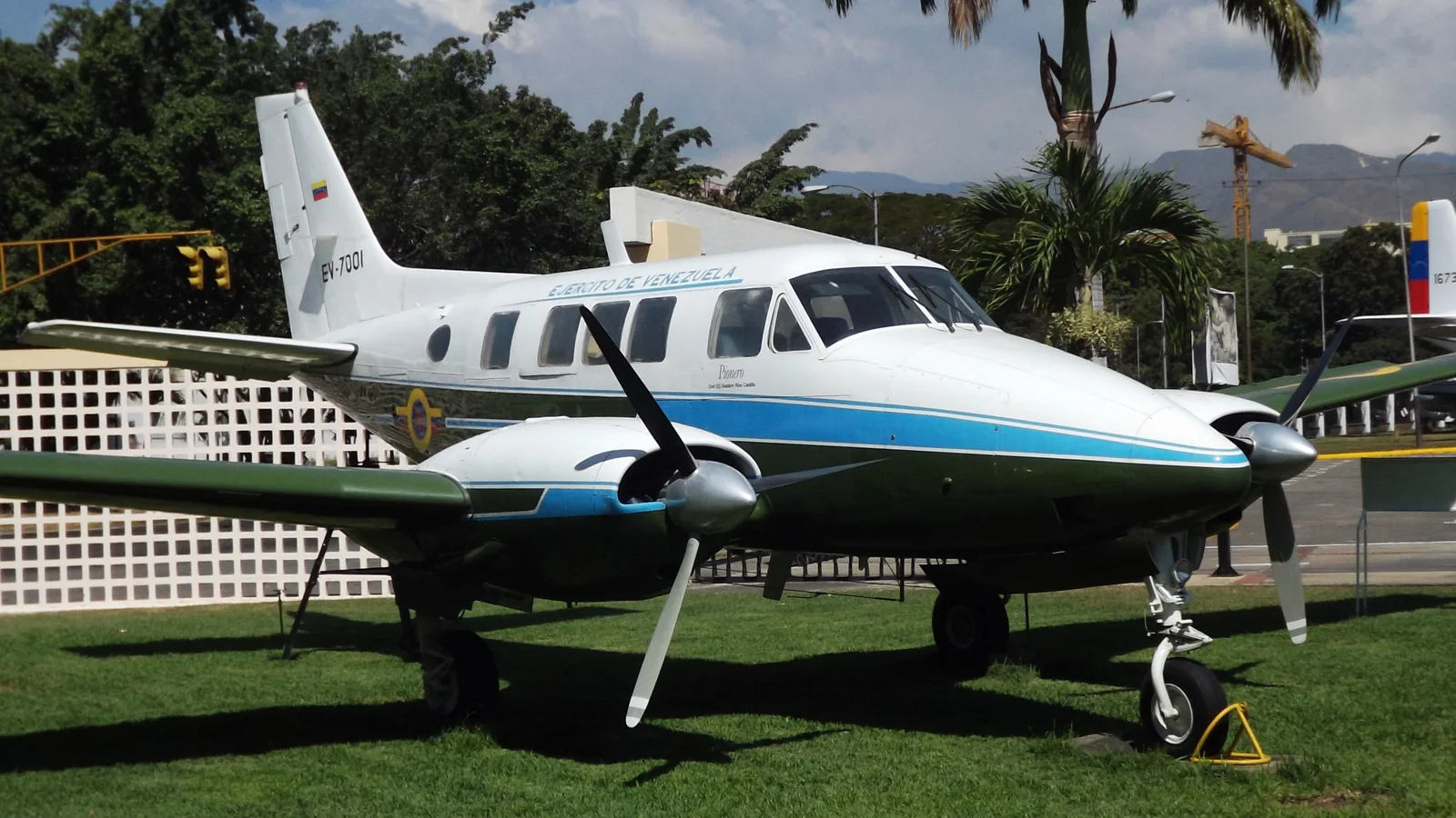 A Beechcraft 65-B80 Queen Air displayed at an aviation museum