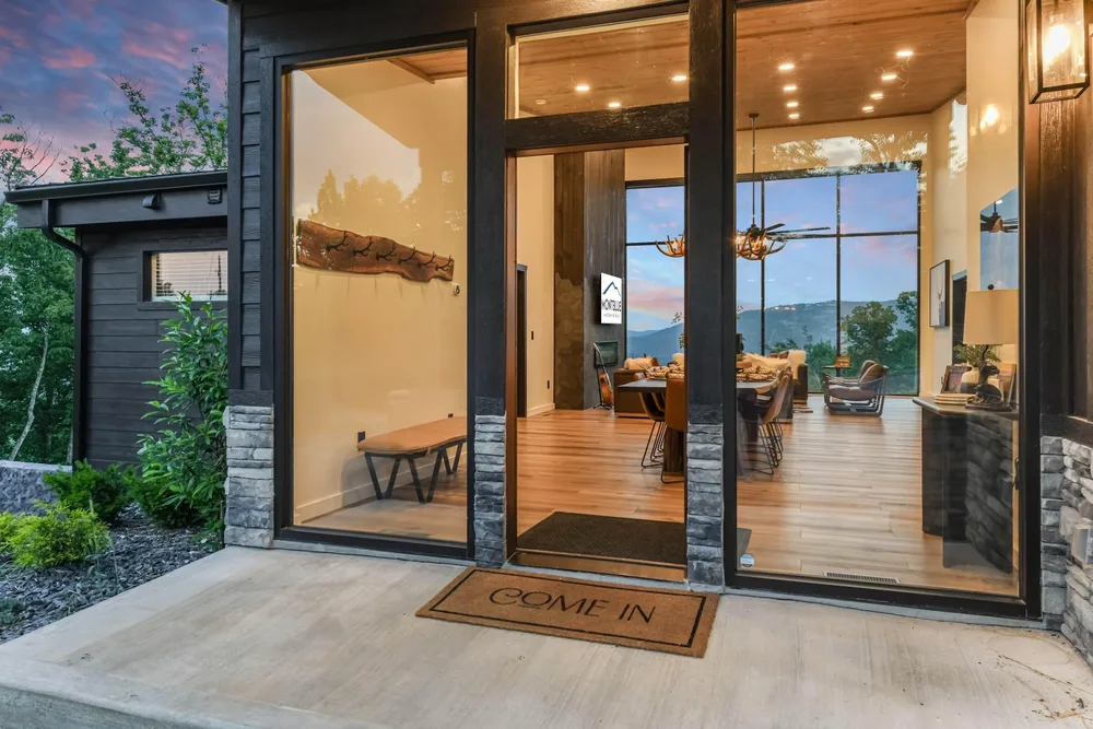 Contemporary entrance with mountain views